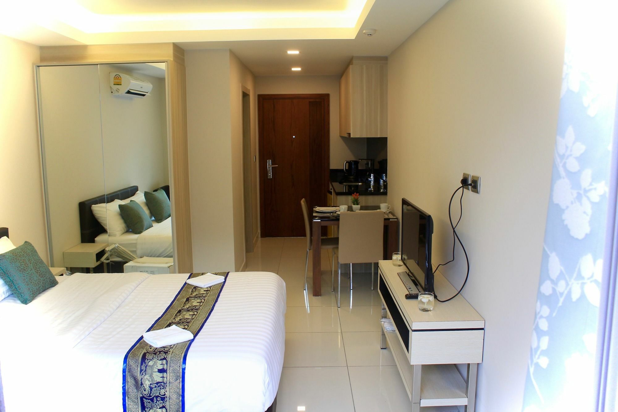 Laguna Beach Resort Praia de Jomtien Exterior foto