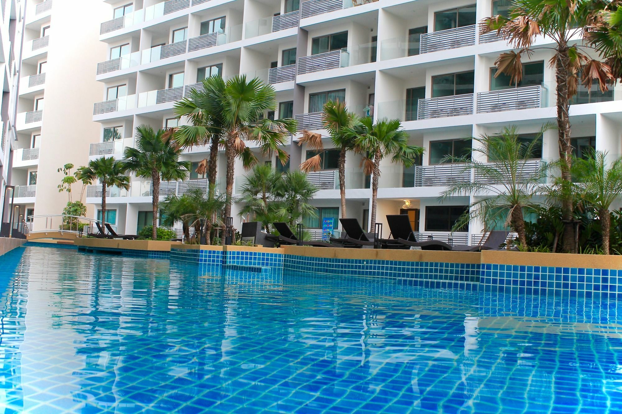 Laguna Beach Resort Praia de Jomtien Exterior foto